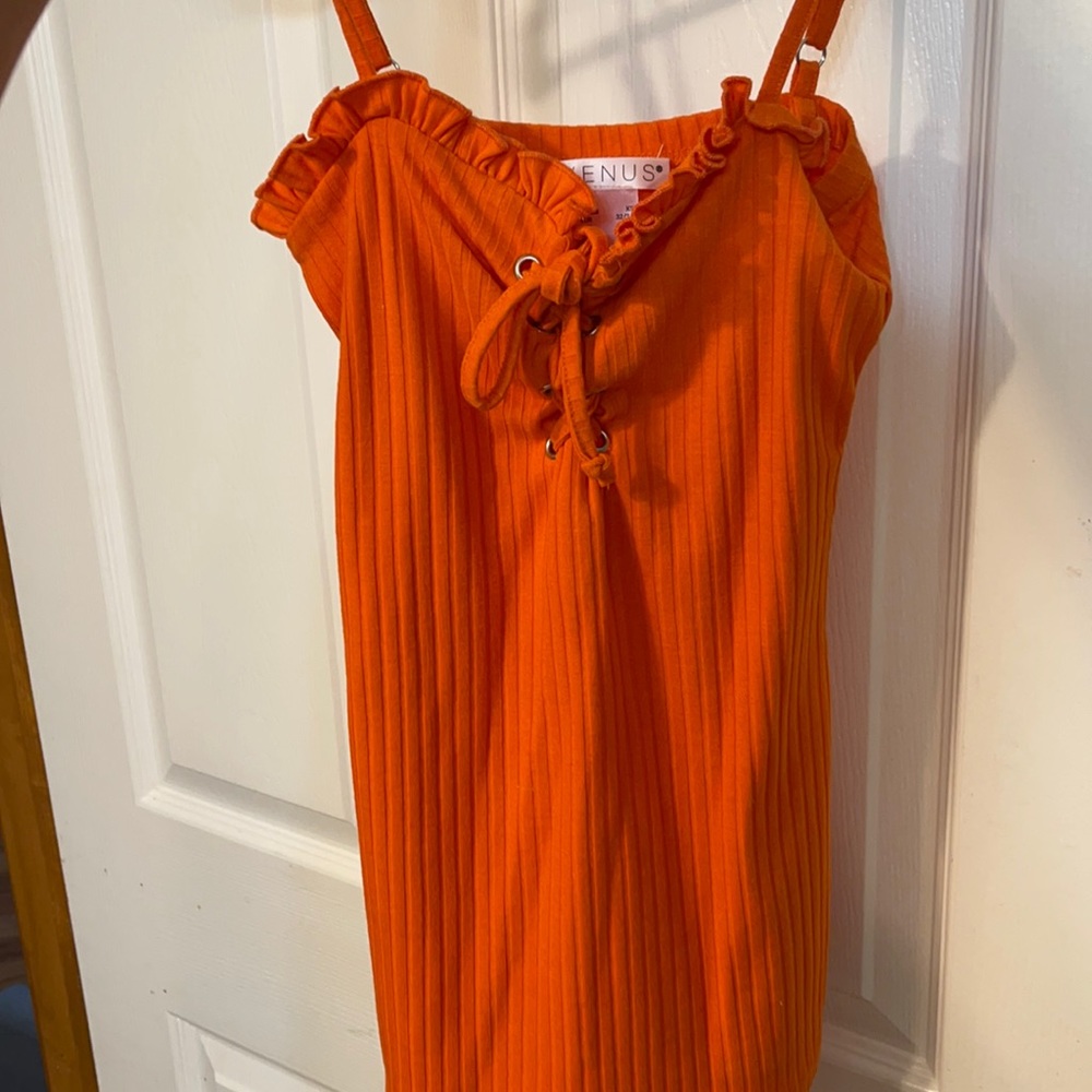 Orange Venus tank size XS